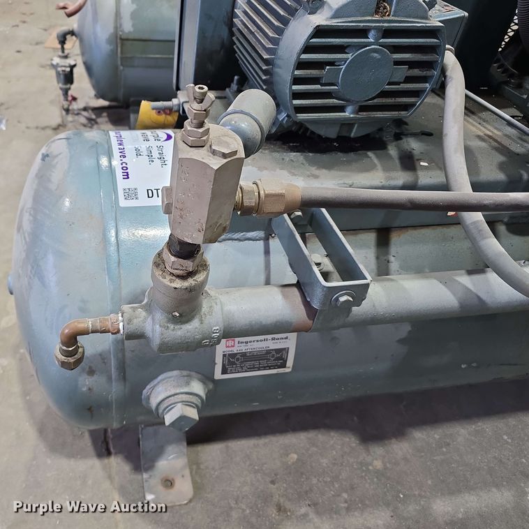 image for item DT6825 1974 Ingersoll Rand 253-T306TM air compressor