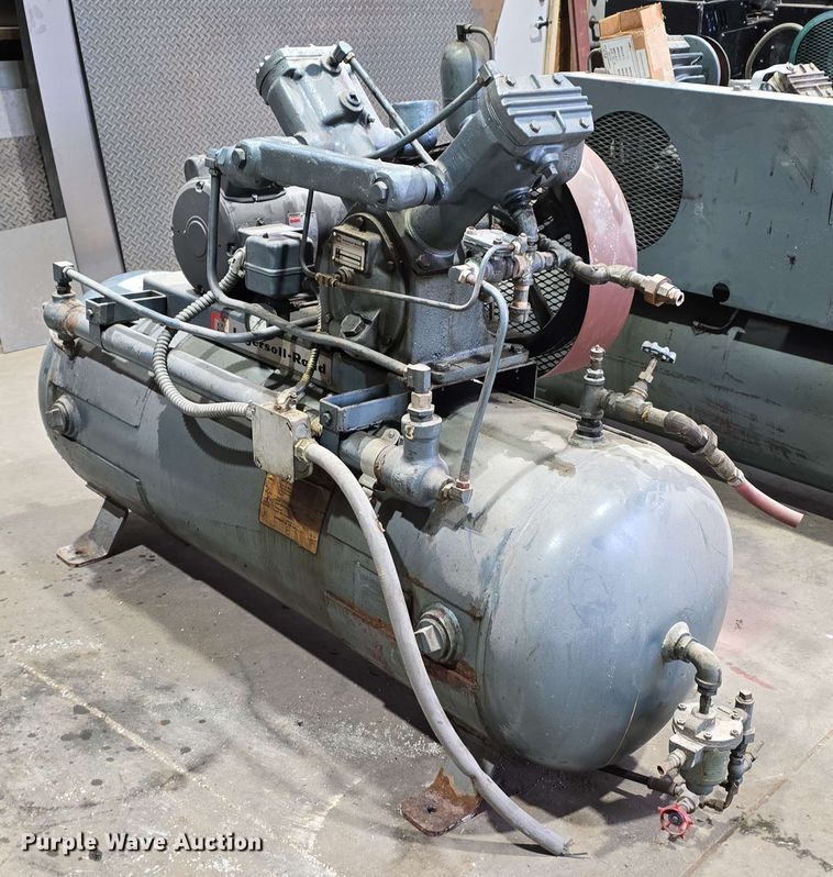 image for item DT6826 1969 Ingersoll Rand 235HNL-D3 air compressor