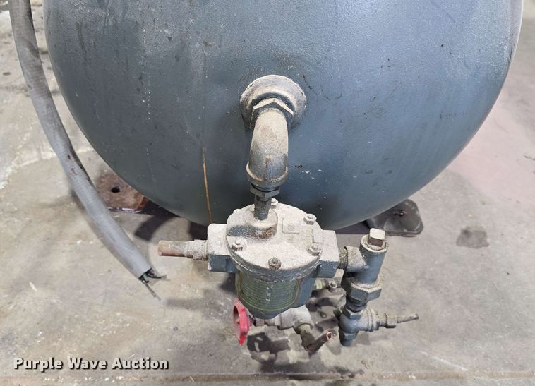 image for item DT6826 1969 Ingersoll Rand 235HNL-D3 air compressor