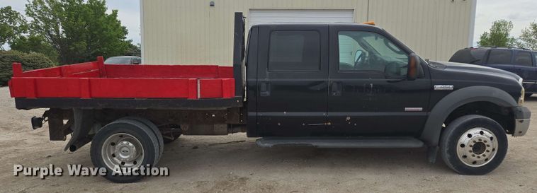image for item DT6838 2005 Ford F450 Super Duty Lariat Crew Cab flatbed truck