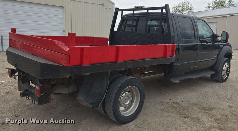 image for item DT6838 2005 Ford F450 Super Duty Lariat Crew Cab flatbed truck