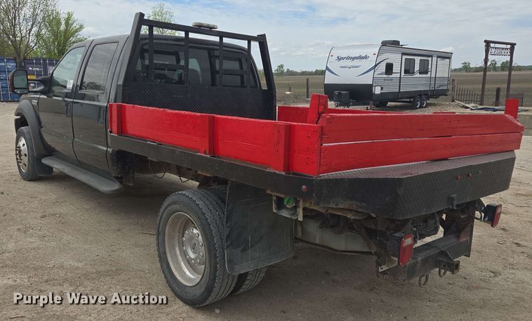 image for item DT6838 2005 Ford F450 Super Duty Lariat Crew Cab flatbed truck