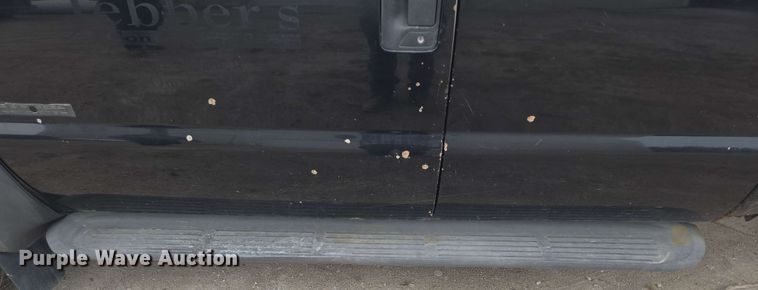 image for item DT6838 2005 Ford F450 Super Duty Lariat Crew Cab flatbed truck