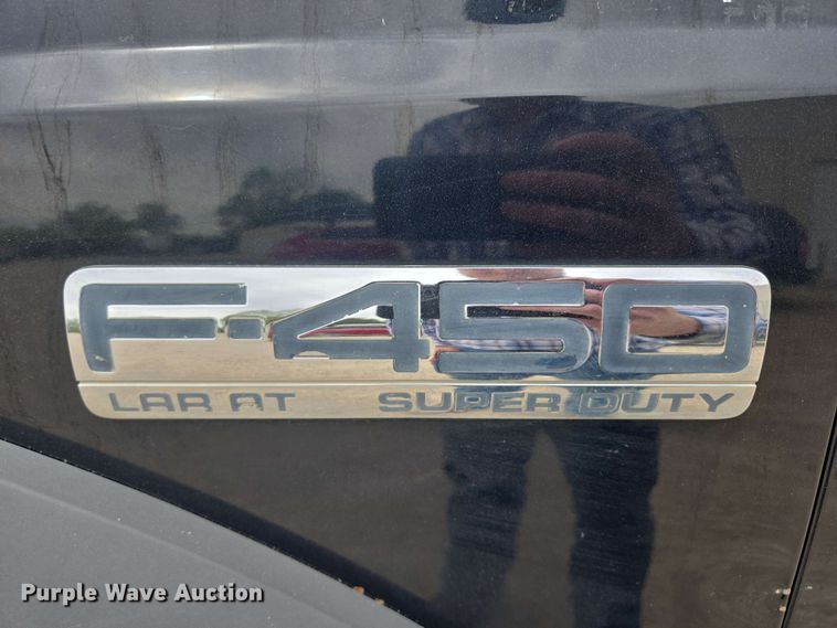 image for item DT6838 2005 Ford F450 Super Duty Lariat Crew Cab flatbed truck