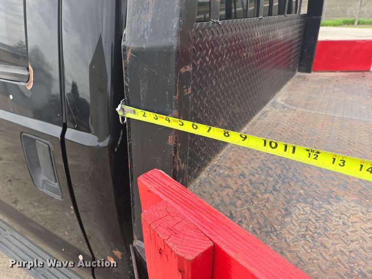 image for item DT6838 2005 Ford F450 Super Duty Lariat Crew Cab flatbed truck