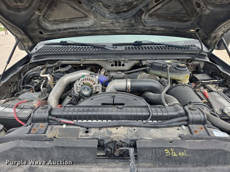 image for item DT6838 2005 Ford F450 Super Duty Lariat Crew Cab flatbed truck