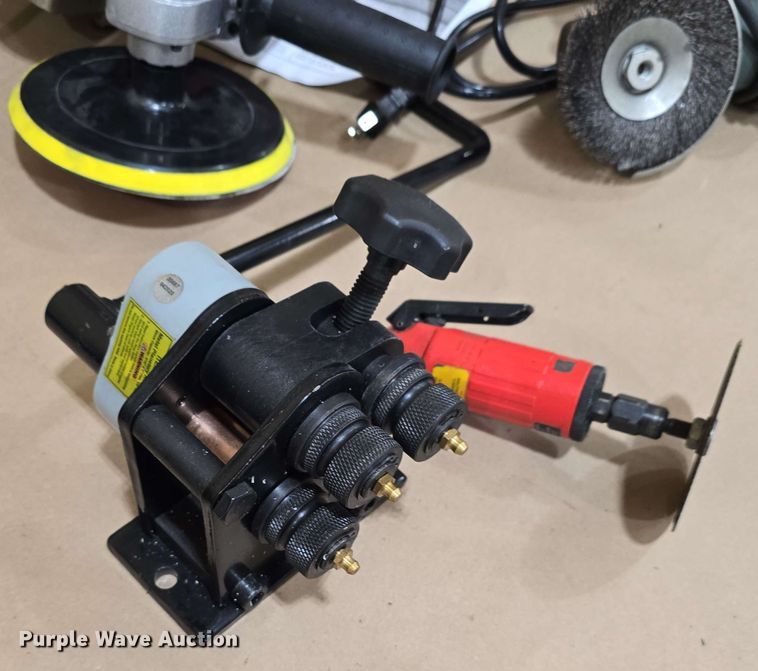 image for item DT6845 Tools