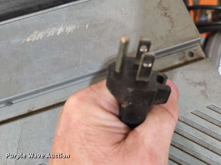 image for item DT6846 Tools