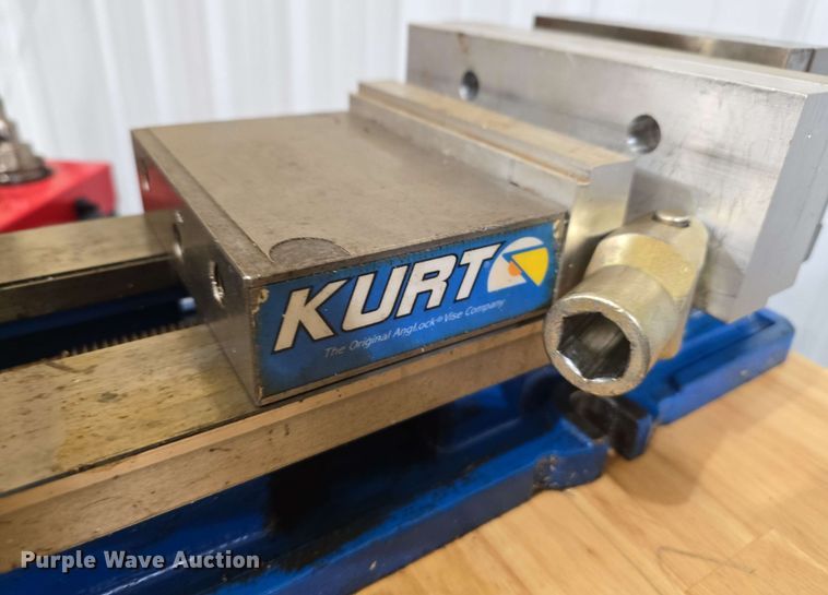 image for item DT6847 Tools