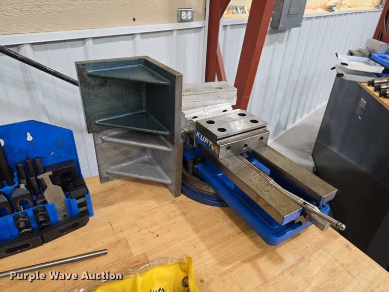 image for item DT6847 Tools