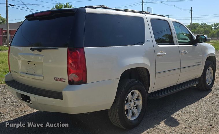 image for item DT6875 2013 GMC Yukon XL SLT SUV