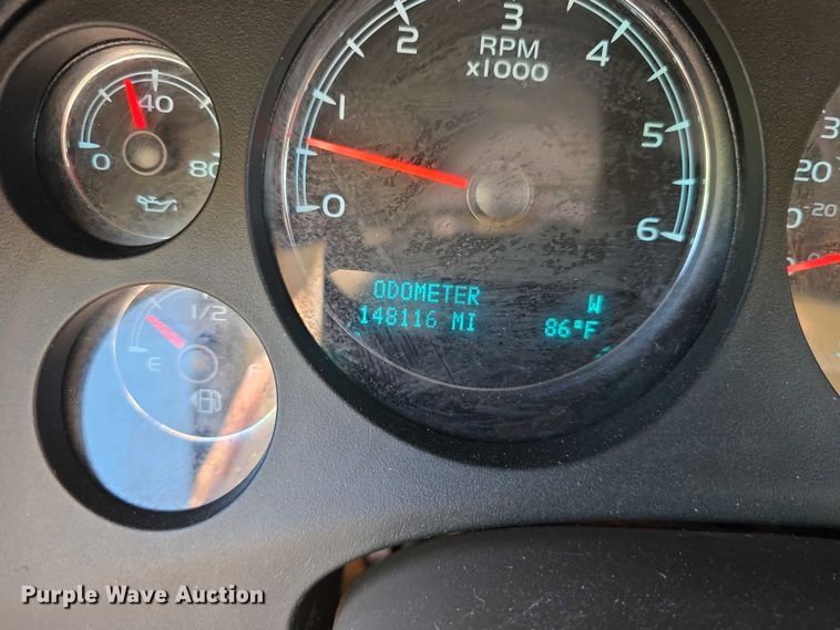 image for item DT6875 2013 GMC Yukon XL SLT SUV