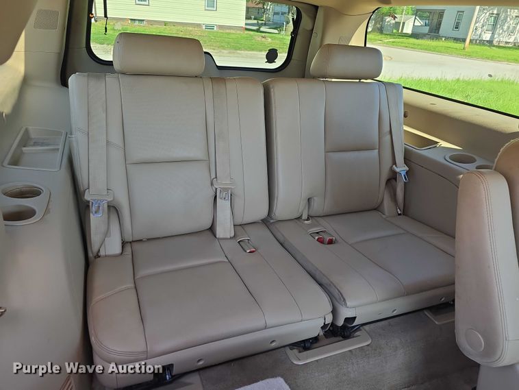 image for item DT6875 2013 GMC Yukon XL SLT SUV