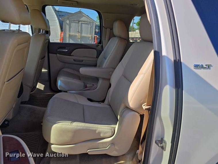 image for item DT6875 2013 GMC Yukon XL SLT SUV