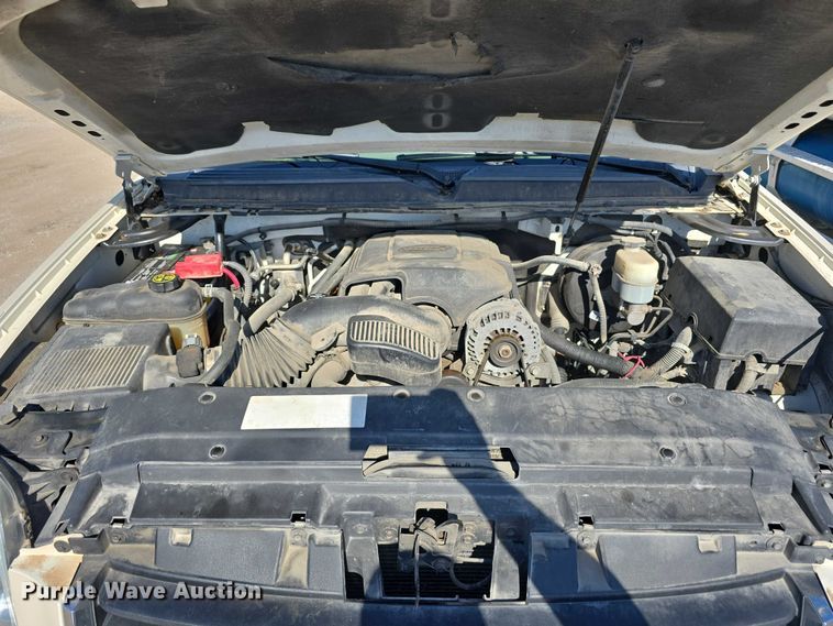 image for item DT6875 2013 GMC Yukon XL SLT SUV