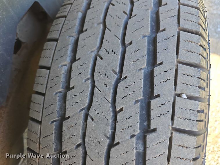 image for item DT6875 2013 GMC Yukon XL SLT SUV