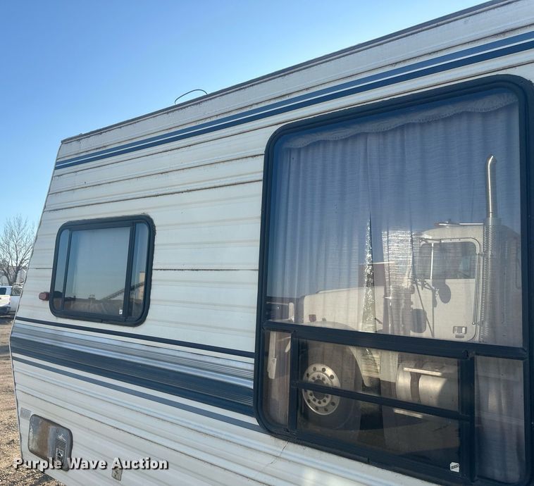 image for item DT7160 1993 Dutchmen camper