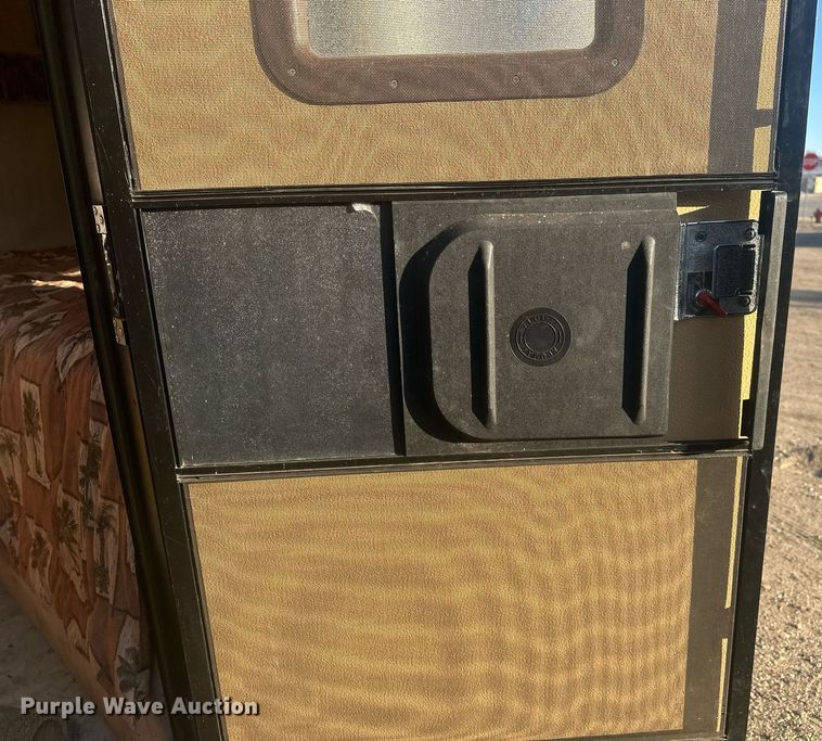 image for item DT7160 1993 Dutchmen camper