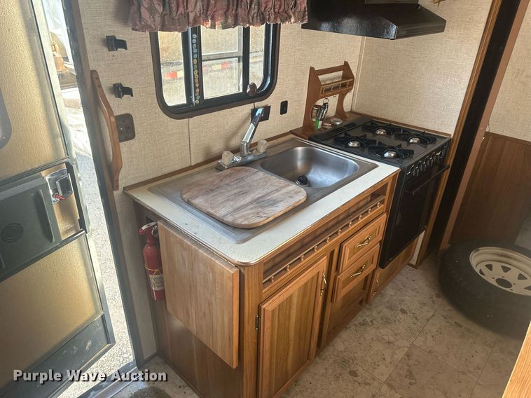 image for item DT7160 1993 Dutchmen camper