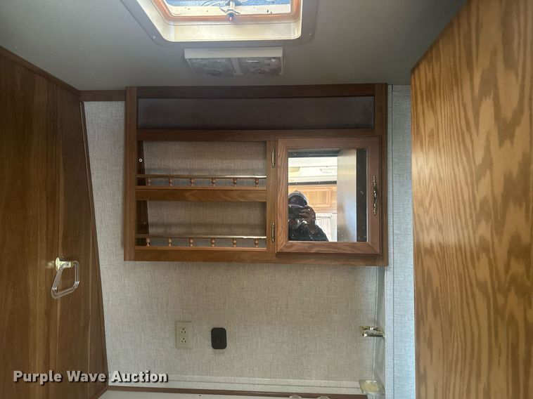 image for item DT7160 1993 Dutchmen camper