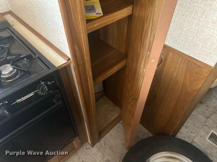 image for item DT7160 1993 Dutchmen camper