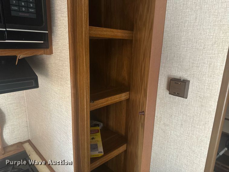 image for item DT7160 1993 Dutchmen camper