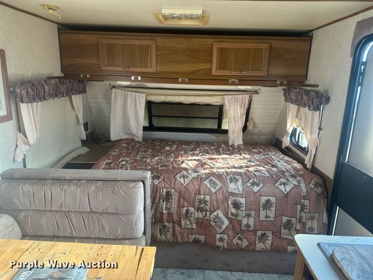 image for item DT7160 1993 Dutchmen camper