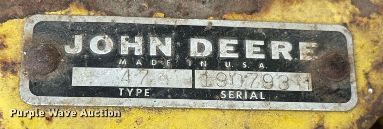 image for item DU9040 1974 John Deere 112 lawn tractor