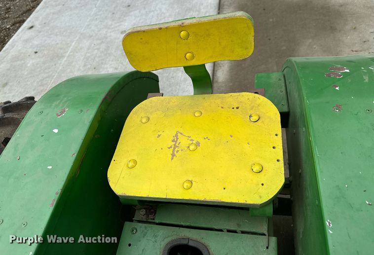 image for item DU9040 1974 John Deere 112 lawn tractor