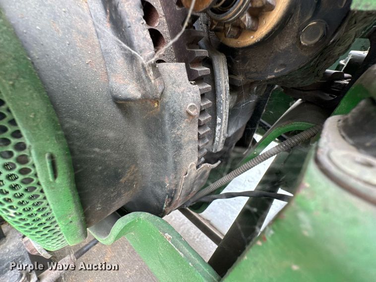 image for item DU9040 1974 John Deere 112 lawn tractor