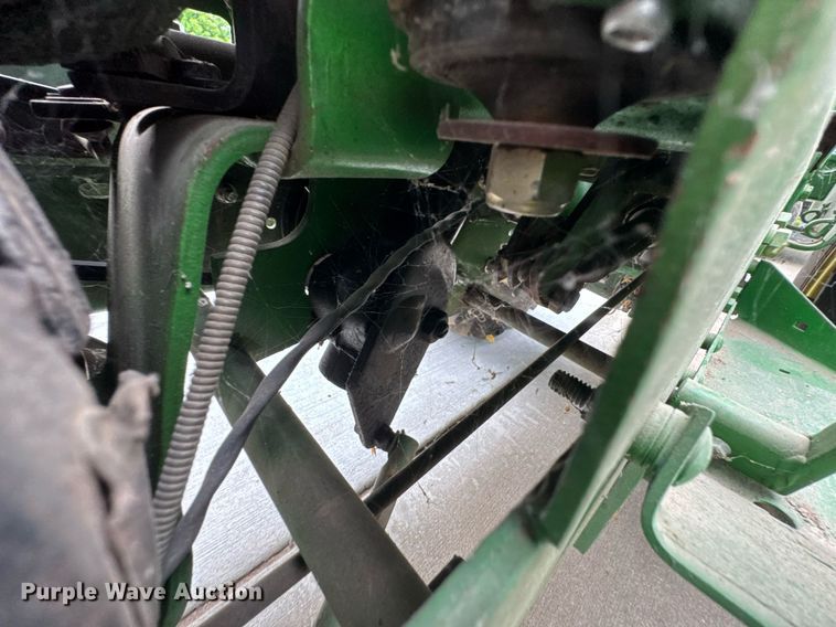 image for item DU9040 1974 John Deere 112 lawn tractor