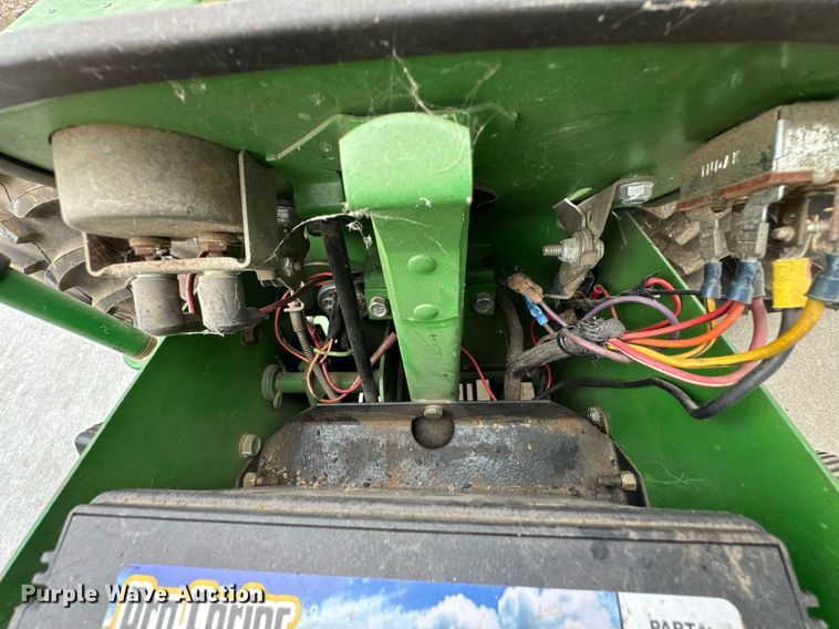 image for item DU9040 1974 John Deere 112 lawn tractor
