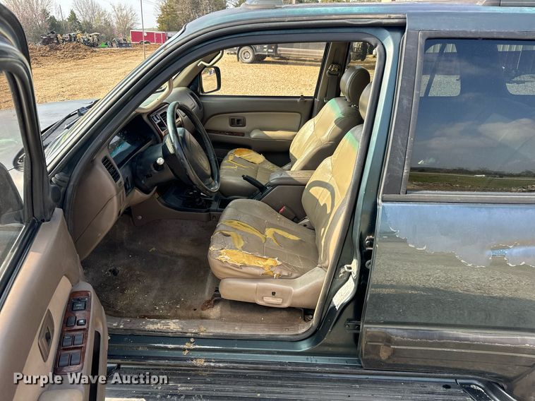 image for item DV1883 1996 Toyota 4Runner Limited SUV