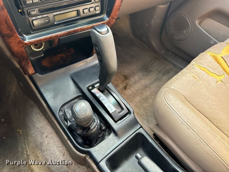 image for item DV1883 1996 Toyota 4Runner Limited SUV