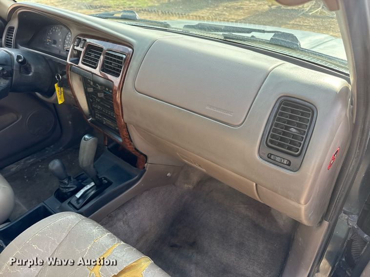 image for item DV1883 1996 Toyota 4Runner Limited SUV