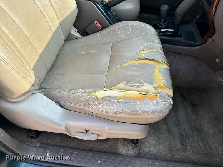 image for item DV1883 1996 Toyota 4Runner Limited SUV