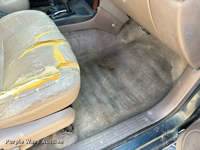 image for item DV1883 1996 Toyota 4Runner Limited SUV