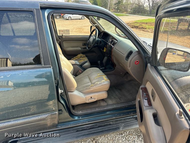 image for item DV1883 1996 Toyota 4Runner Limited SUV