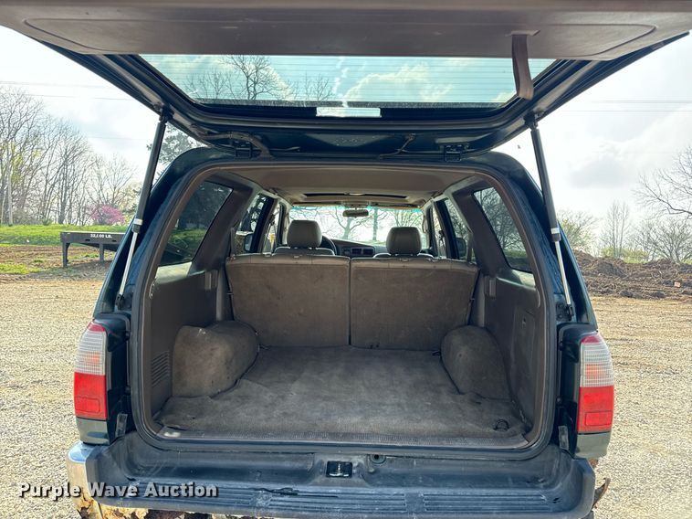 image for item DV1883 1996 Toyota 4Runner Limited SUV