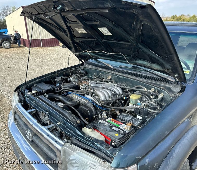 image for item DV1883 1996 Toyota 4Runner Limited SUV