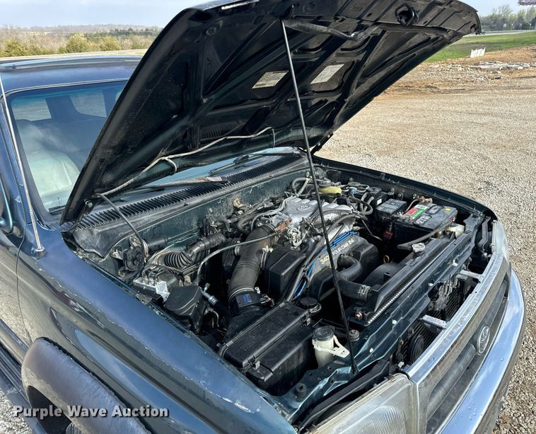 image for item DV1883 1996 Toyota 4Runner Limited SUV