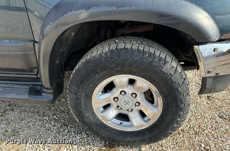 image for item DV1883 1996 Toyota 4Runner Limited SUV