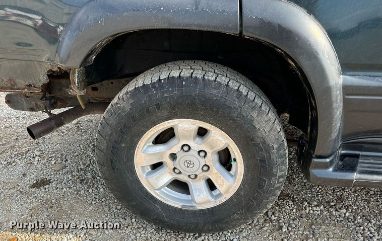 image for item DV1883 1996 Toyota 4Runner Limited SUV