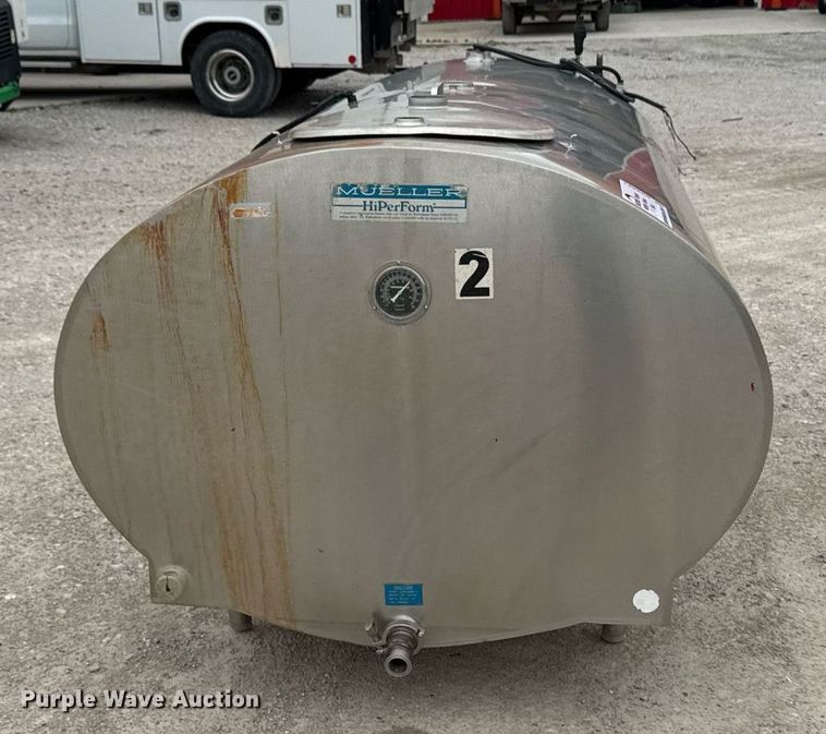 image for item DV2521 Mueller Hiperform tank