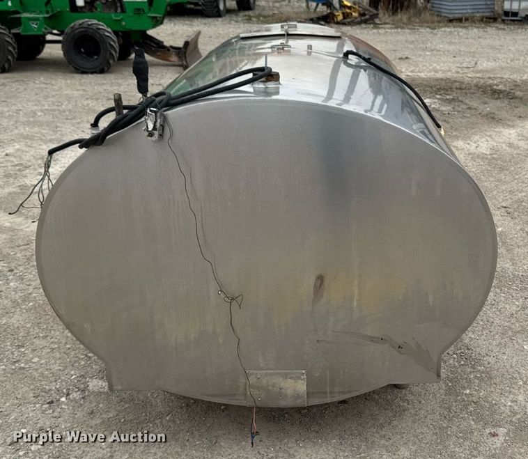 image for item DV2521 Mueller Hiperform tank