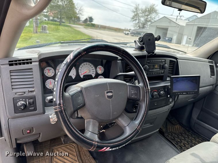 image for item DV2532 2008 Sterling Bullet utility / service truck