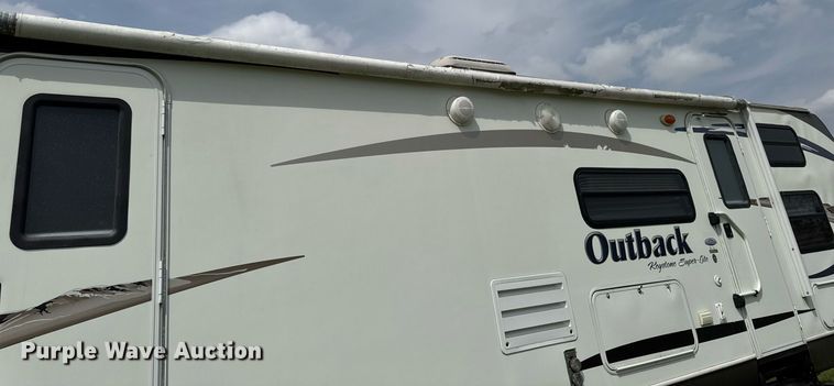 image for item DV2533 2011 Keystone Outback camper