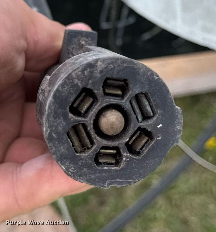 image for item DV2533 2011 Keystone Outback camper