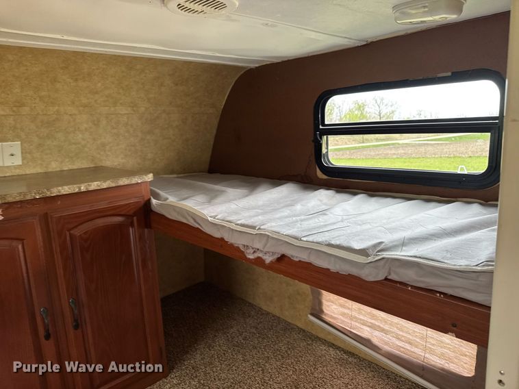 image for item DV2533 2011 Keystone Outback camper