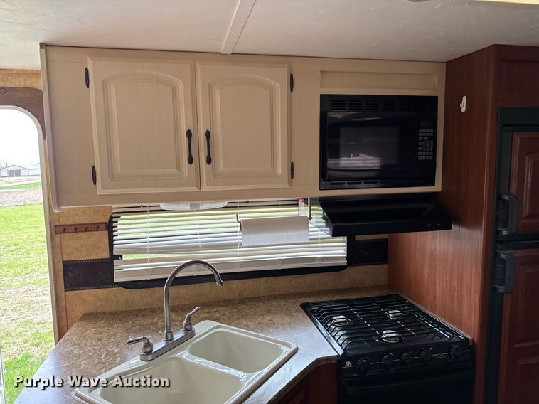 image for item DV2533 2011 Keystone Outback camper